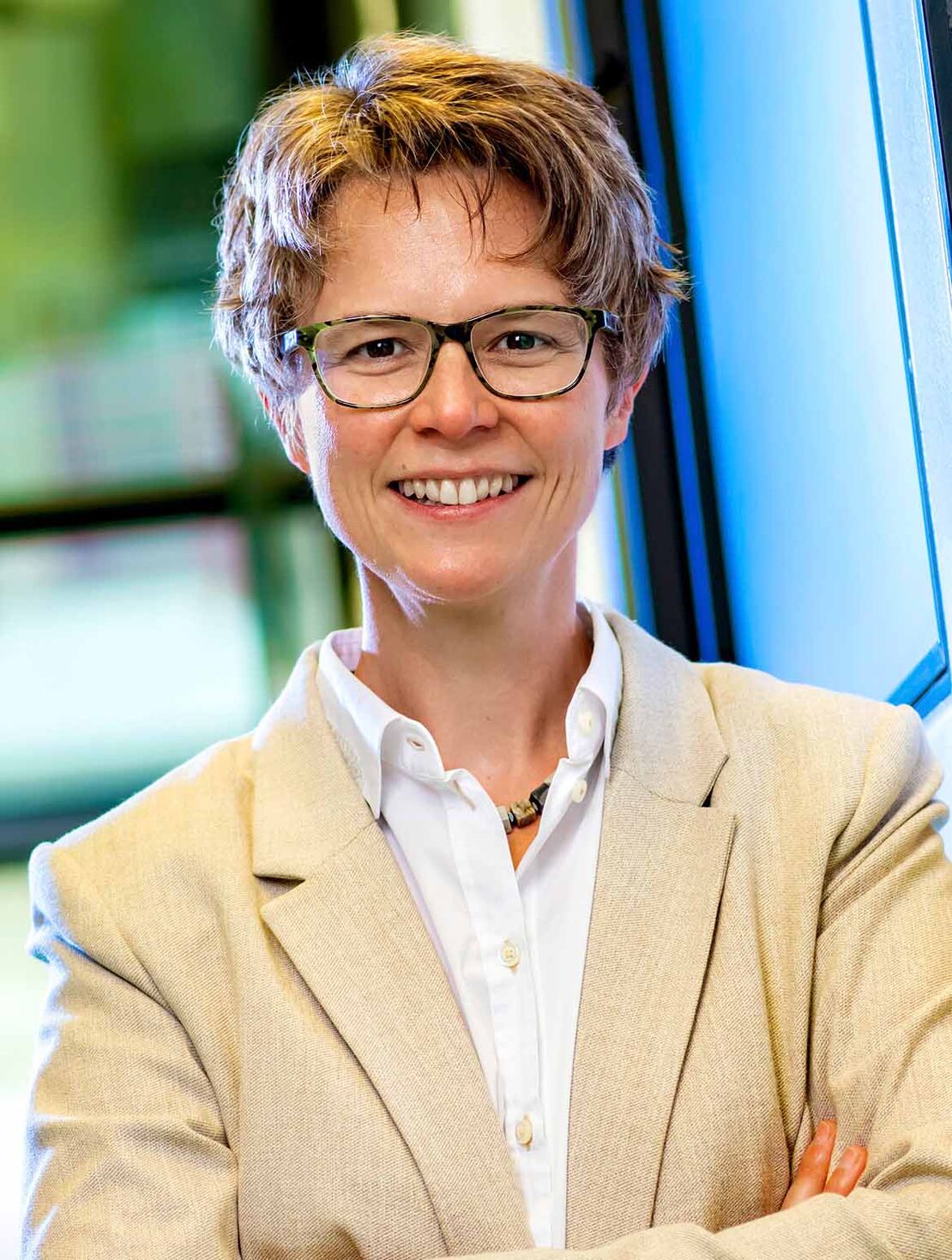 Prof. Angelika Lampert